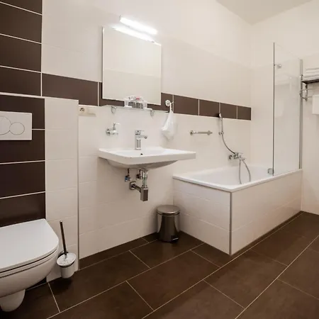Hotel Grand 3*