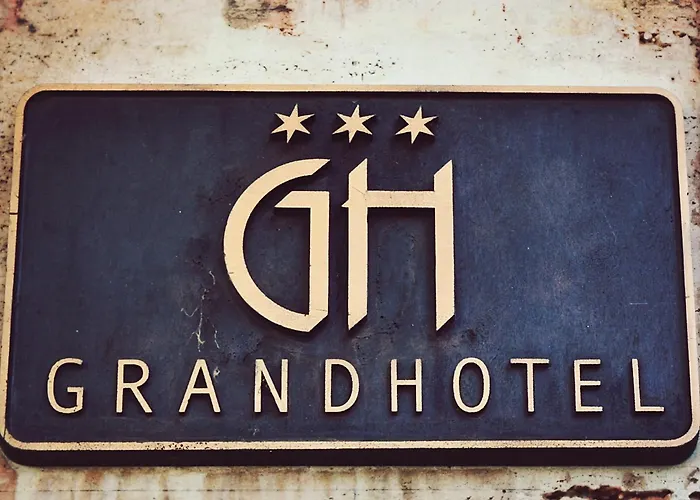 Grand